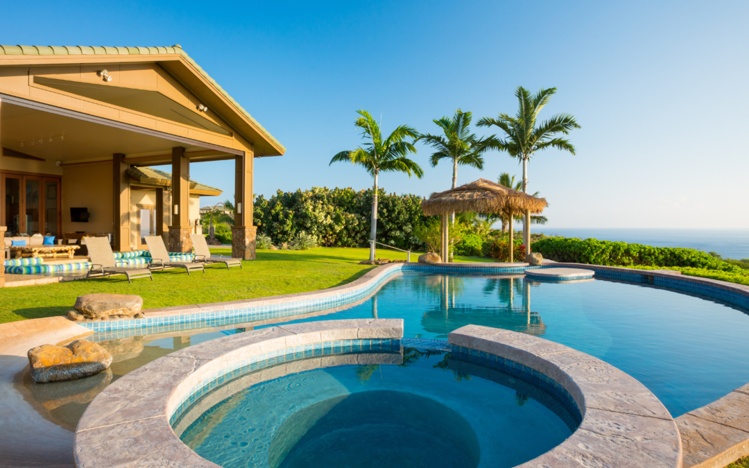 Where the Water Meets the Horizon: Hawaiʻi’s Most Spectacular Pools With a View